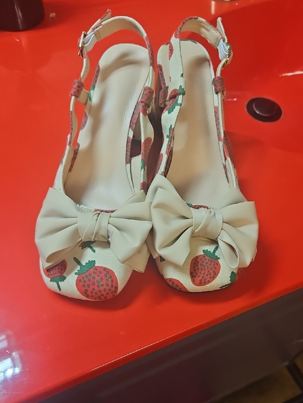 Women’s Strawberry Print Slingback Bow Flats - Cream